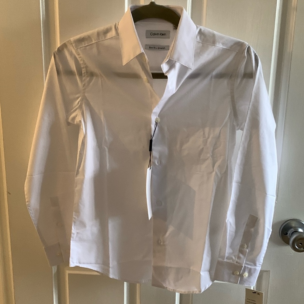 Calvin Klein boys size 12 slim fit stretch dress shirt. New with tags